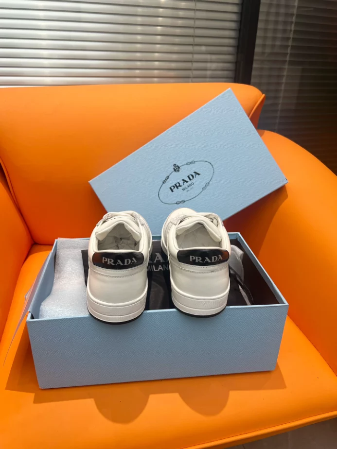 Pra*a downtown leather sneakers in white - prd010