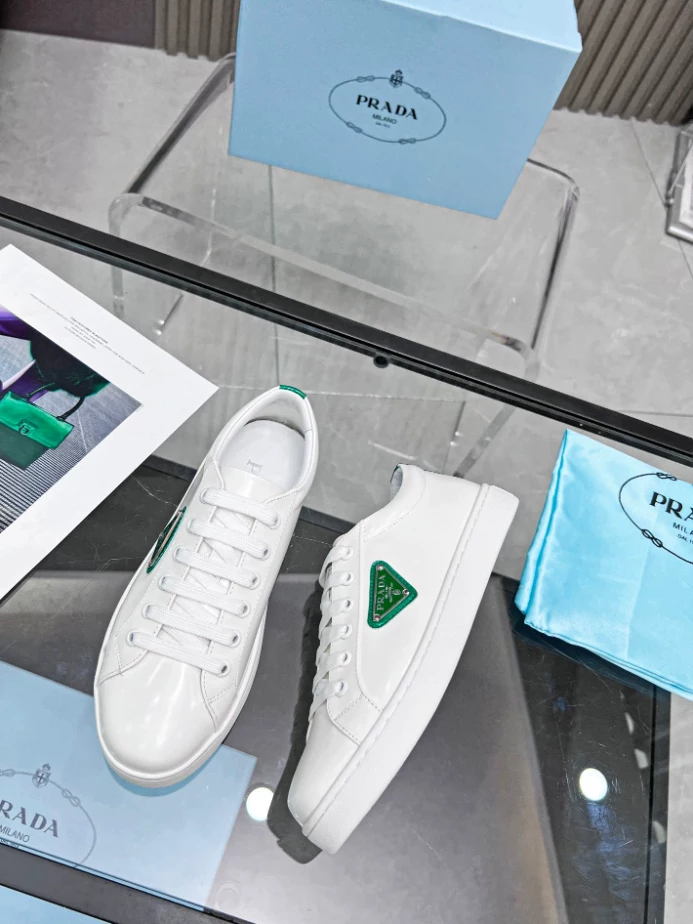 Pra*a brushed leather sneakers - prd042