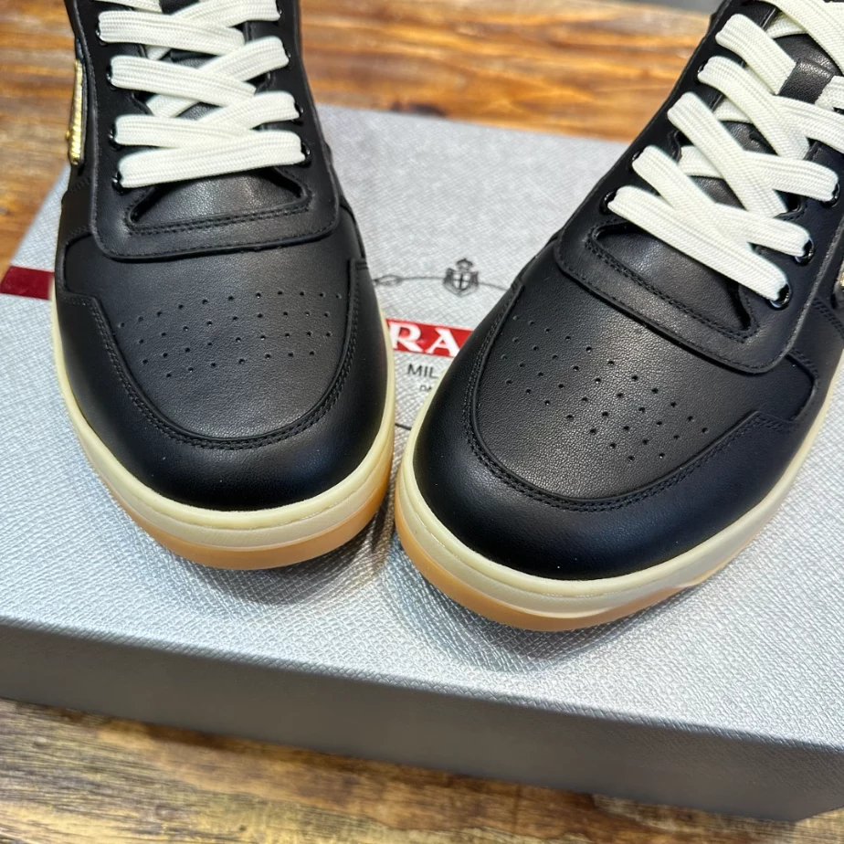 Pra*a downtown nappa leather sneakers - prd031