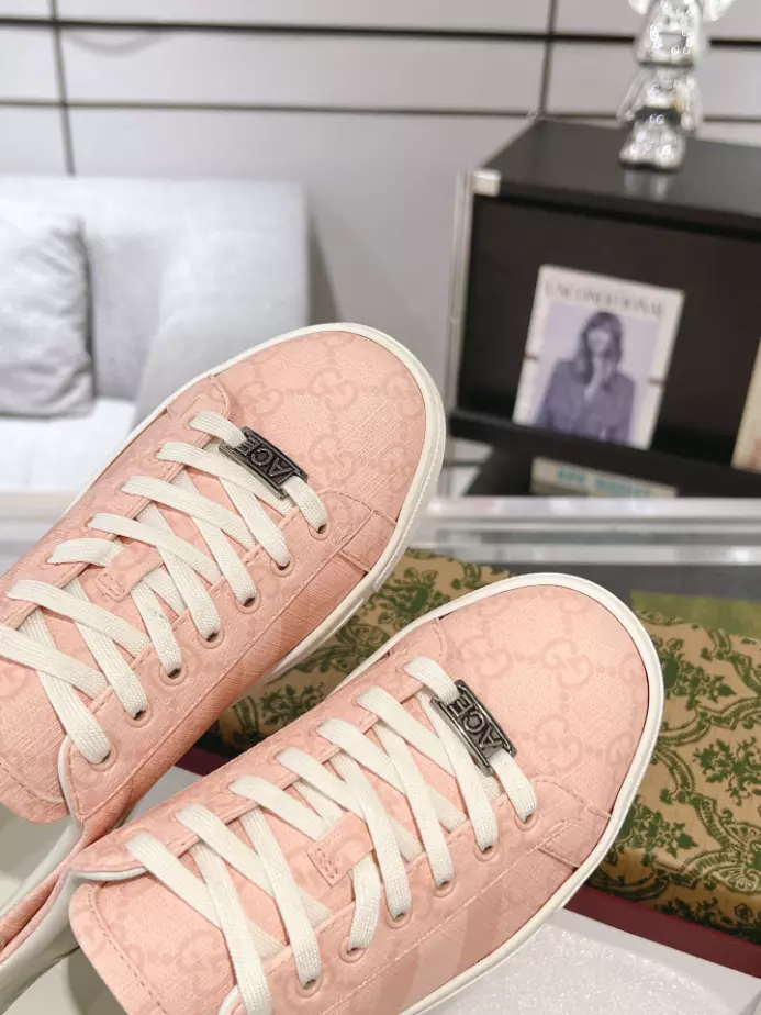 women's G*u*i ace sneaker with web - gc246