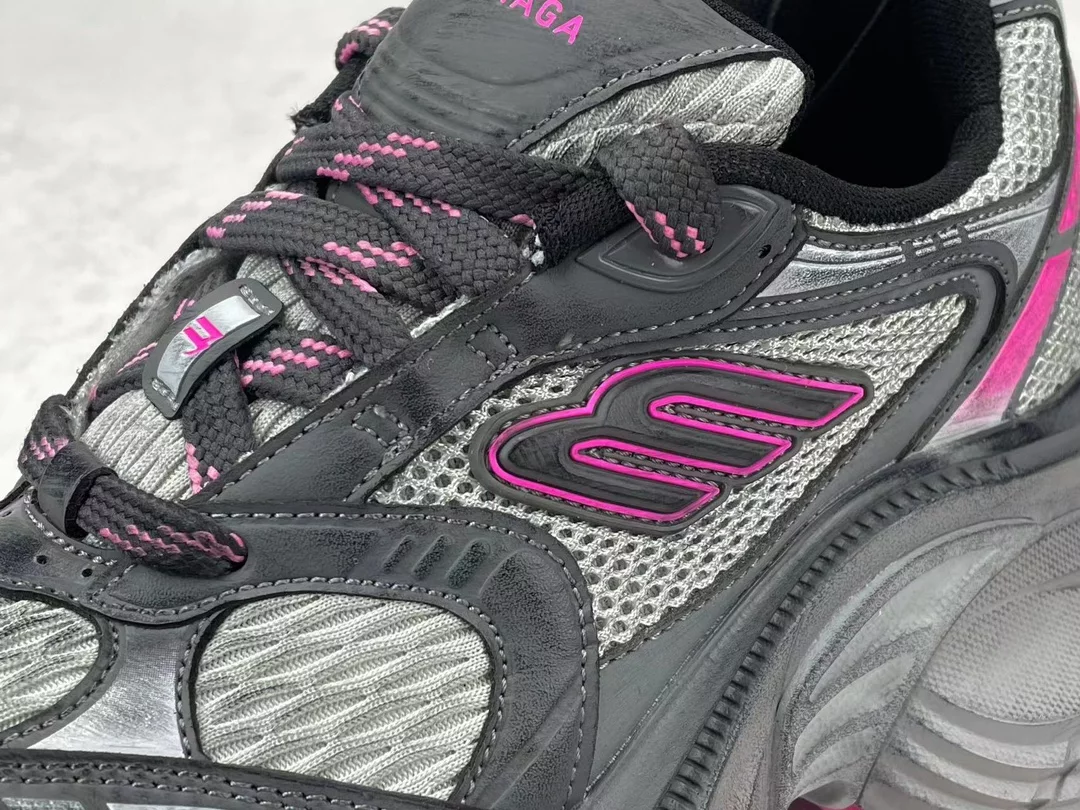 Ba*len*cia*ga women's 10xl sneaker in grey/pink/black - bb275