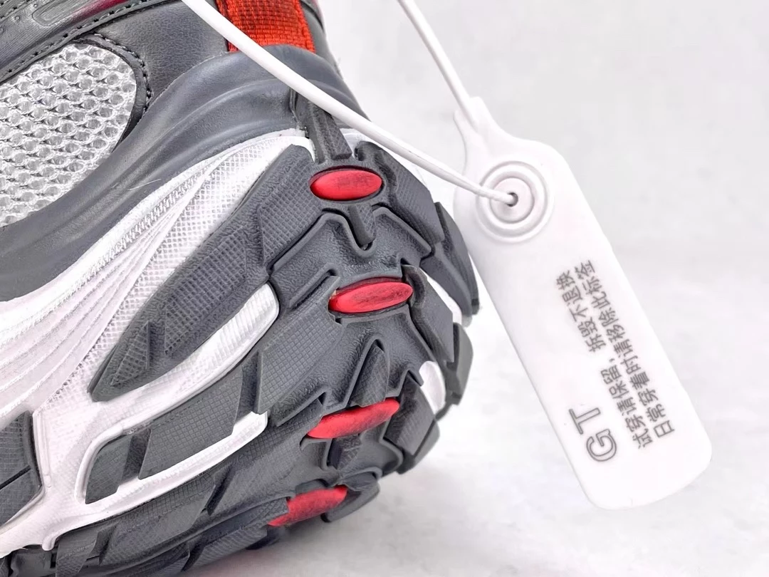 Ba*len*cia*ga men's 10xl sneaker in grey/white/red - bb271