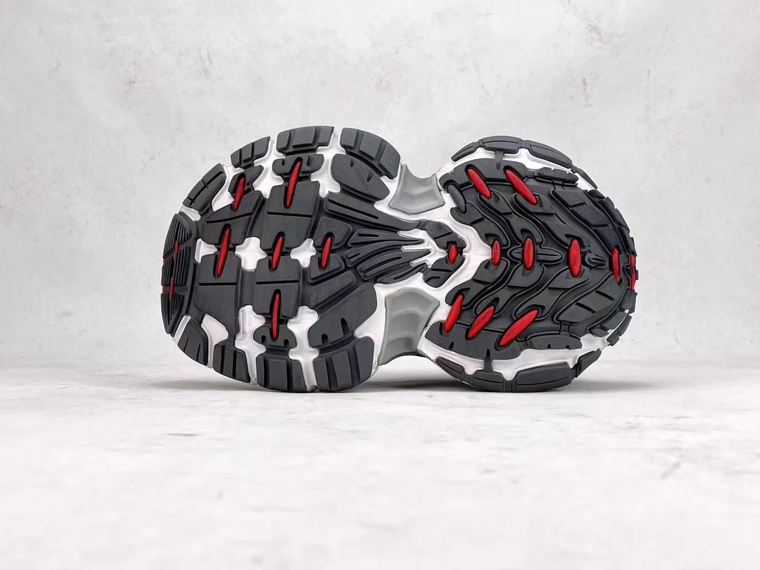 Ba*len*cia*ga men's 10xl sneaker in grey/white/red - bb271