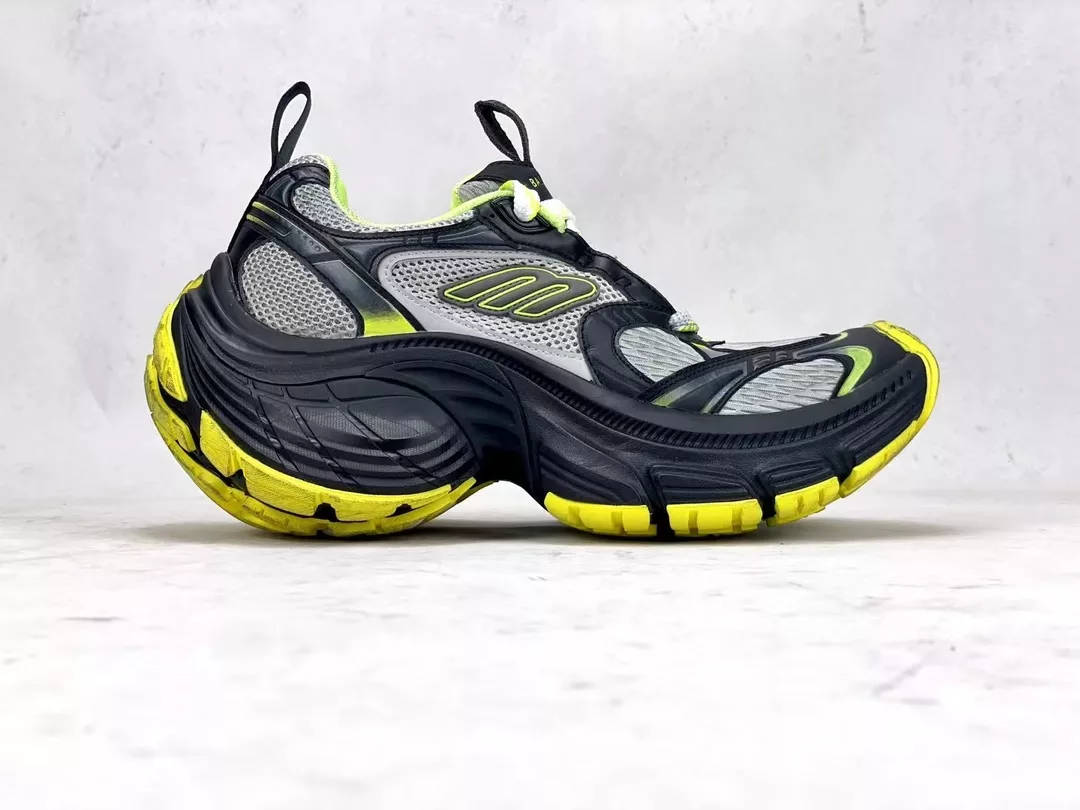 Ba*len*cia*ga men's 10xl sneaker in grey/yellow - bb272