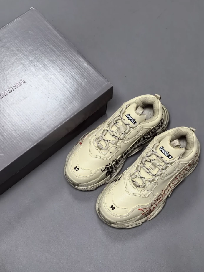 Ba*len*cia*ga triple s sneaker in white, red and black diy metal artwork printed cowskin - bb269