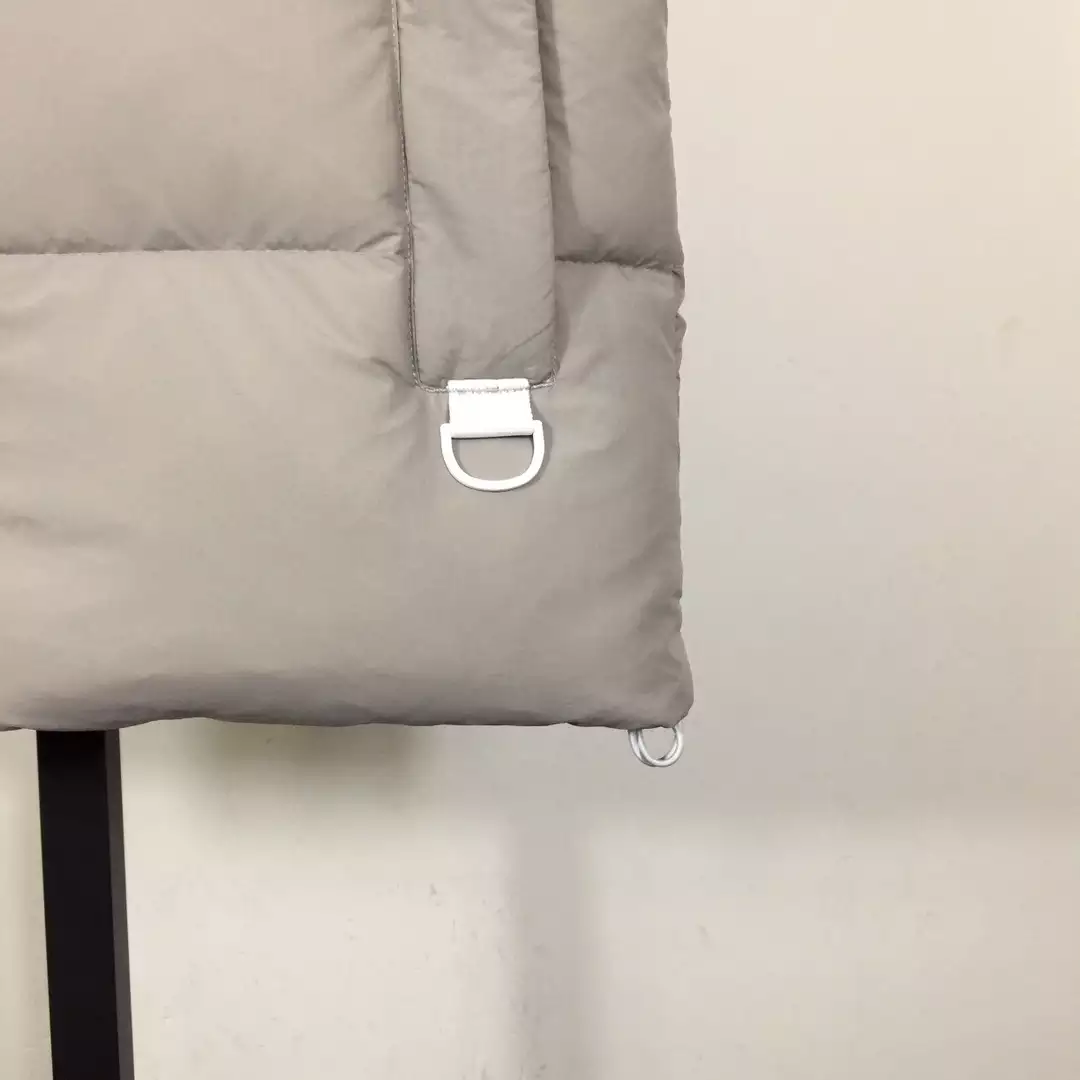 Can*a Go*e everett vest pastels - repgod.org