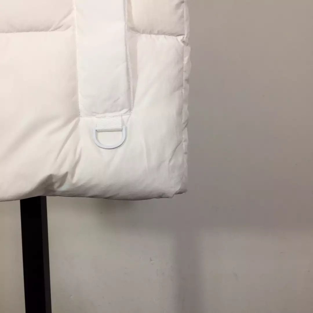 Can*a Go*e everett vest pastels - repgod.org