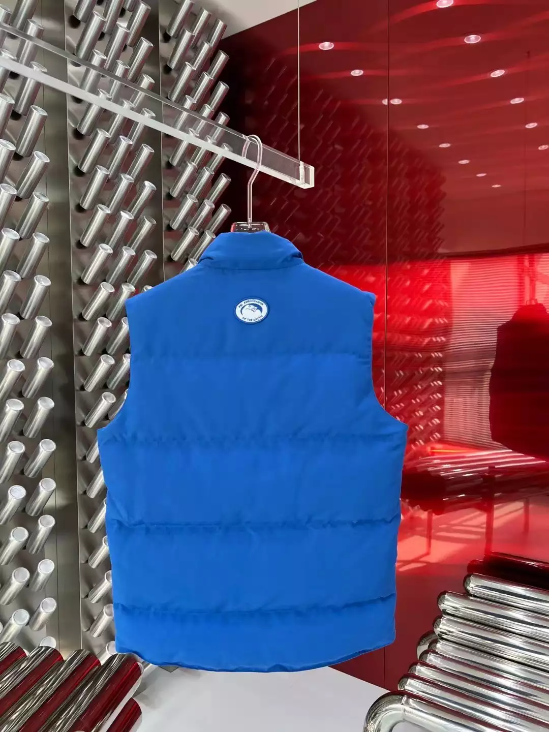 Can*a Go*e freestyle crew vest - repgod.org