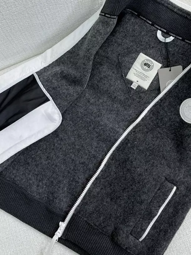 Can*a Go*e mersey vest kind fleece humanature - cg009