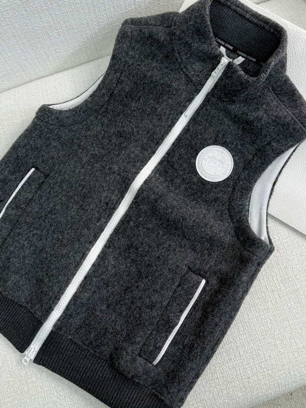 Can*a Go*e mersey vest kind fleece humanature - cg009