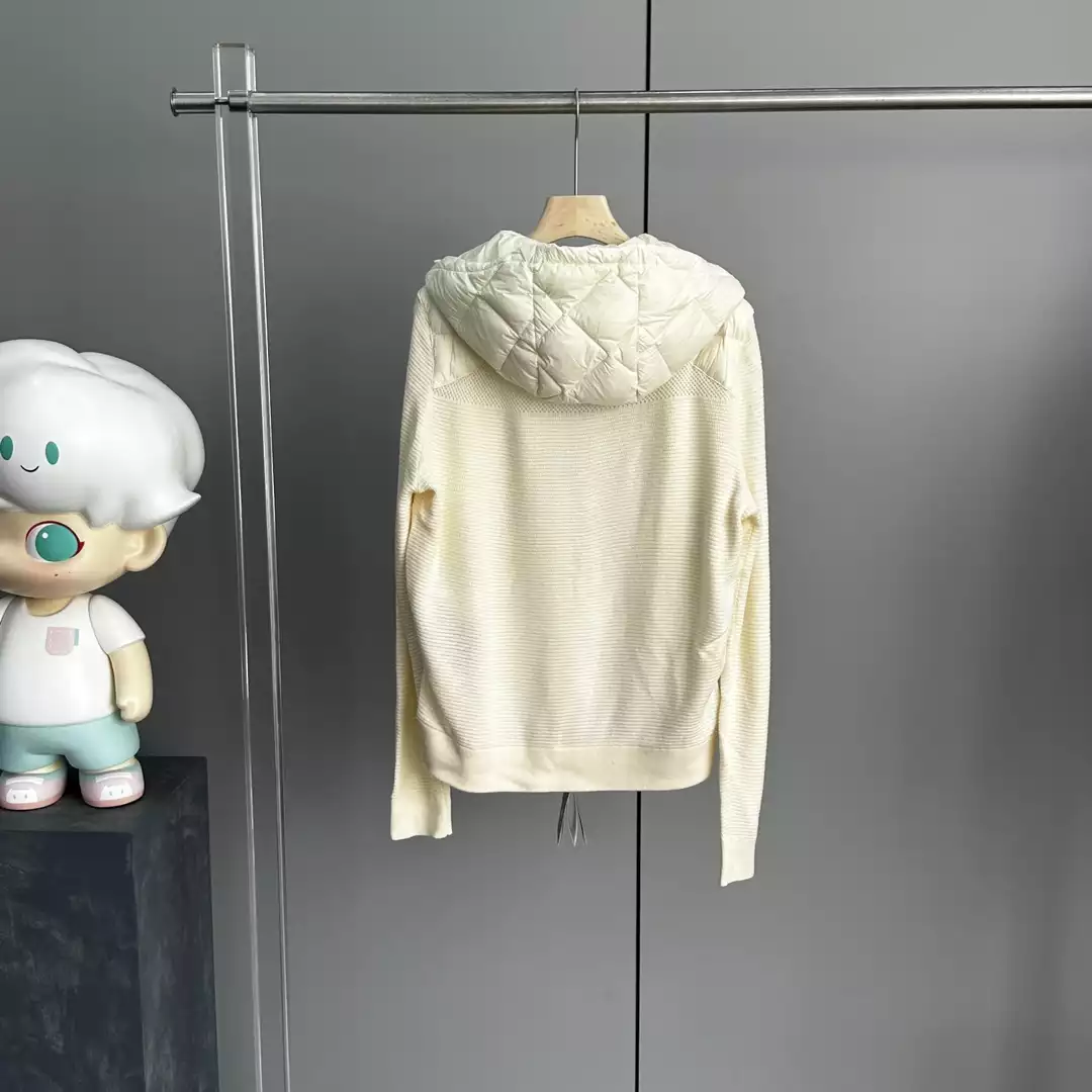 Can*a Go*e women's hybridge quilted knit hoody