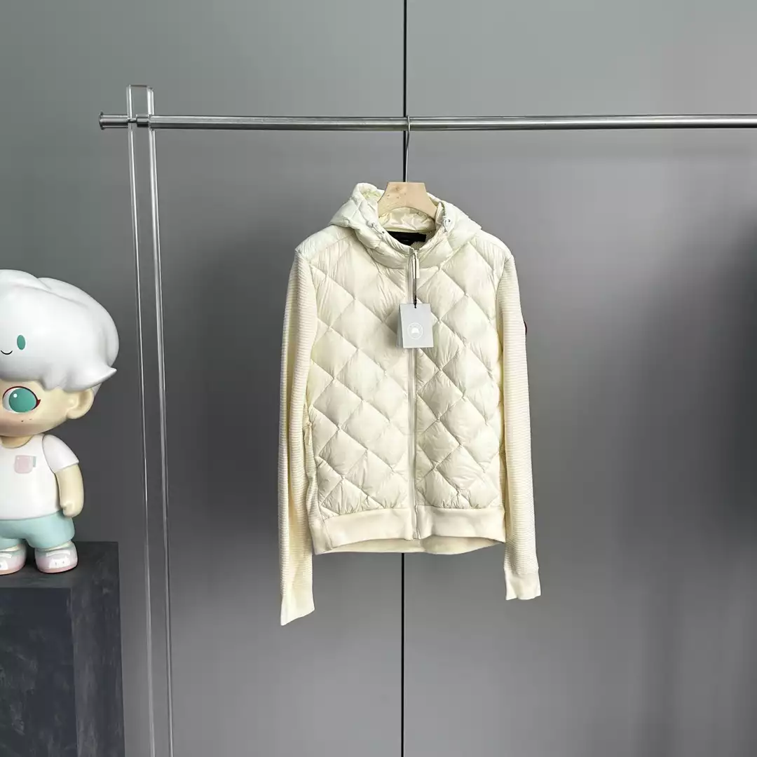 Can*a Go*e women's hybridge quilted knit hoody