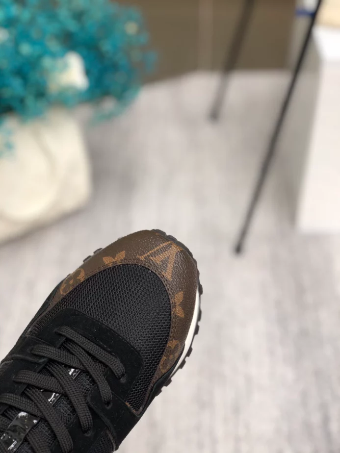 LV RUN AWAY SNEAKER