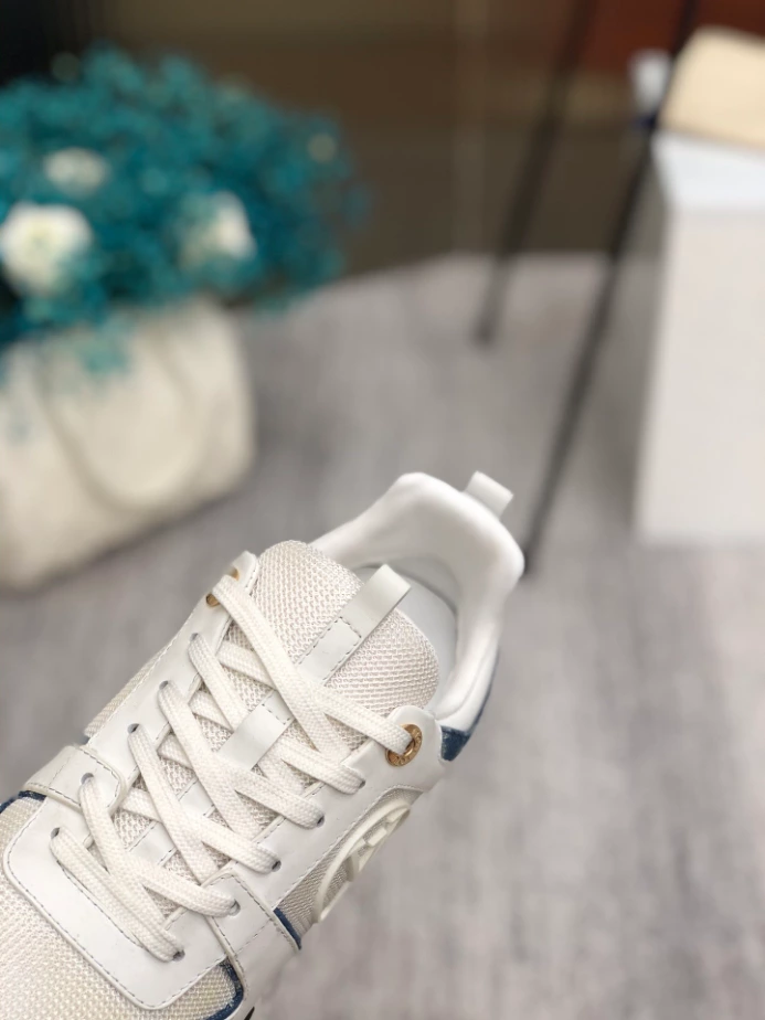 LV RUN AWAY SNEAKER