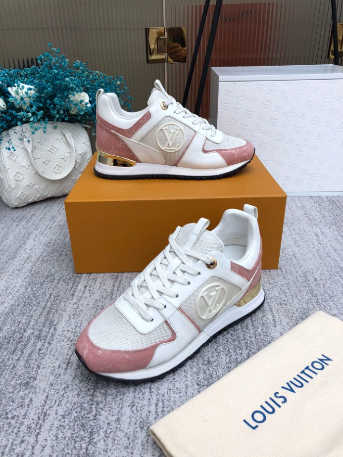 LV RUN AWAY SNEAKER