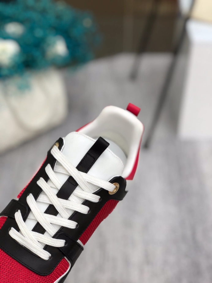 LV RUN AWAY SNEAKER