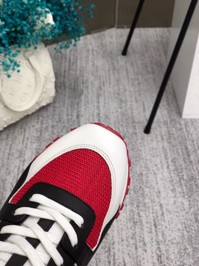 LV RUN AWAY SNEAKER