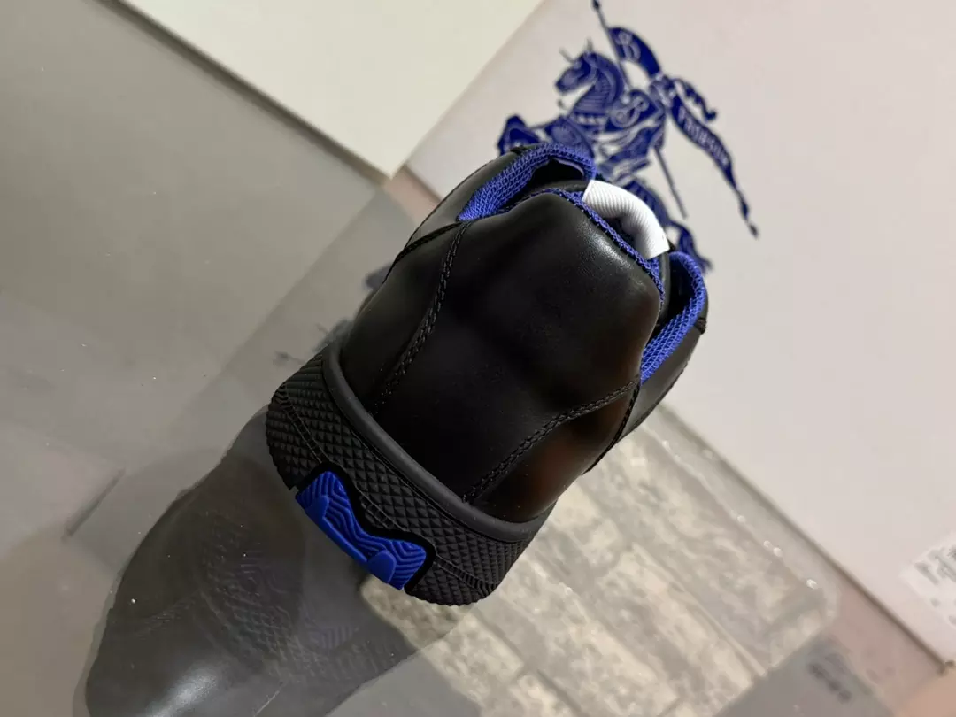 B**rry leather stock sneakers in black - bbr092