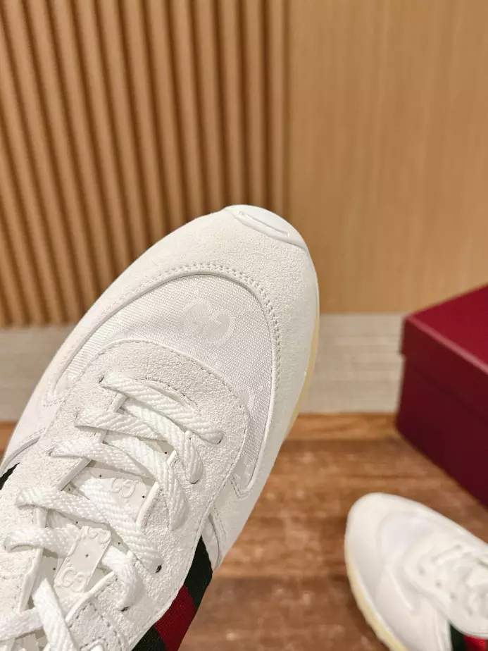 men's G*u*i re-motion sneaker - gc267