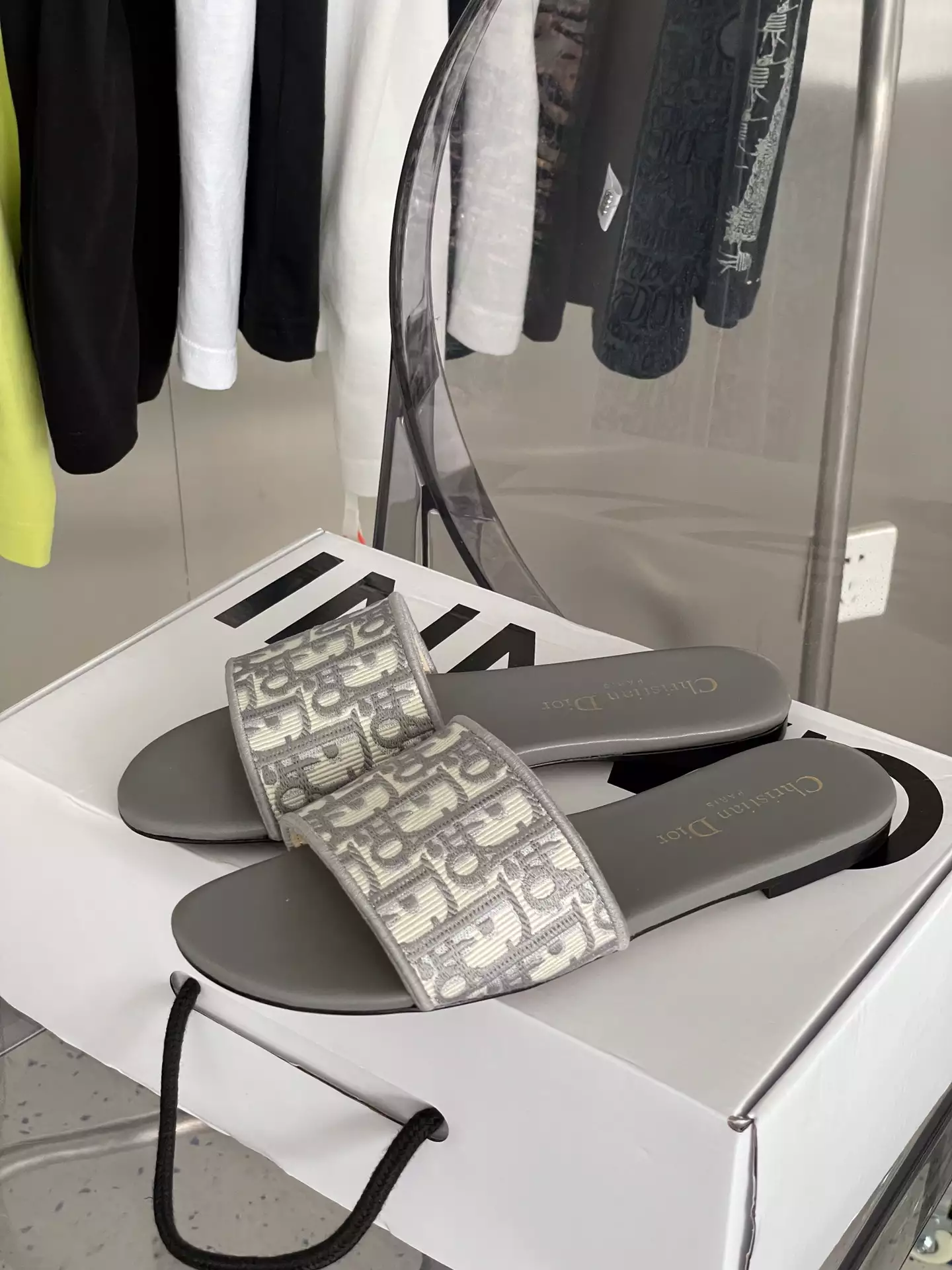 D*or new arrival - sdd027