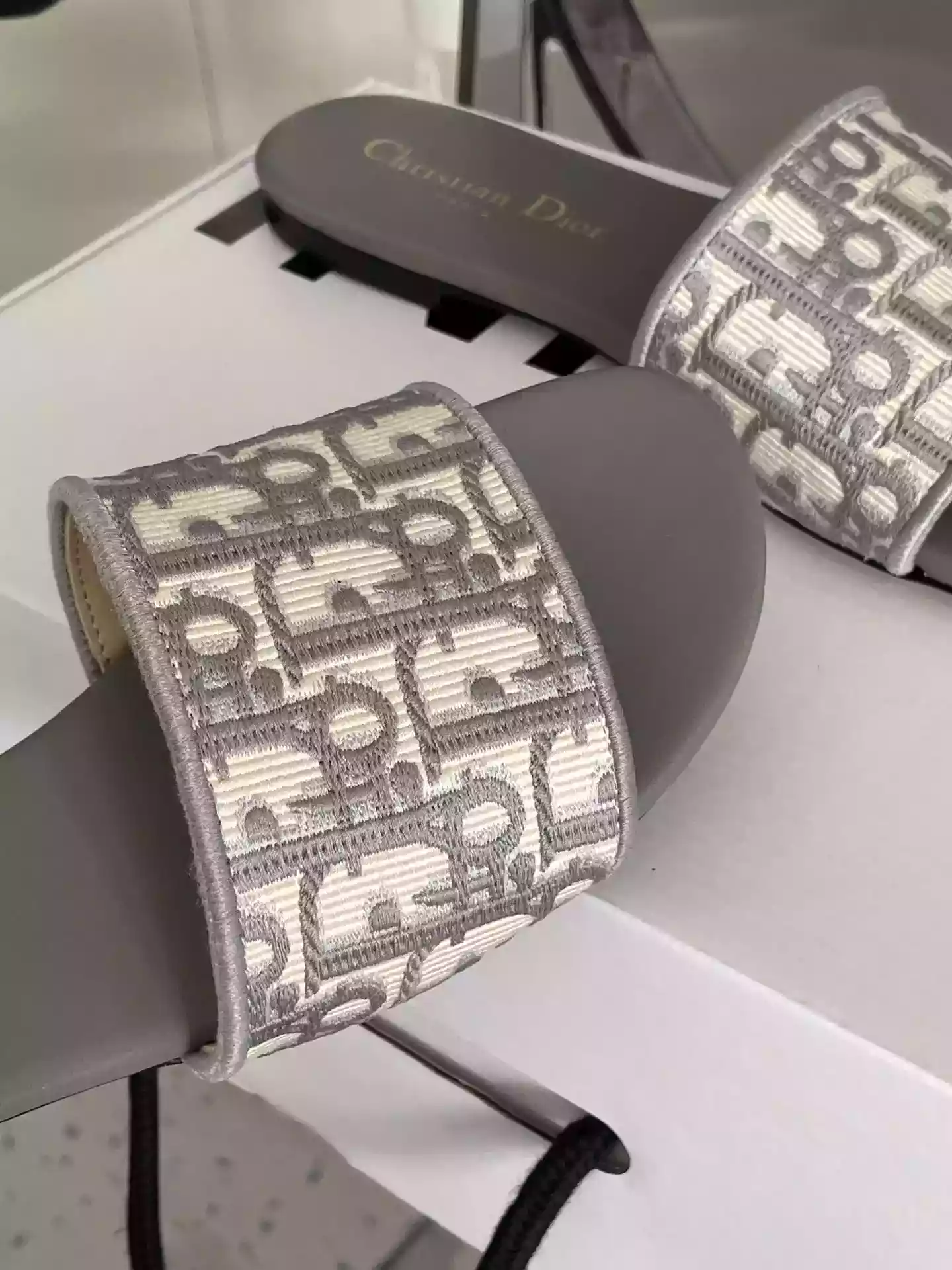 D*or new arrival - sdd027