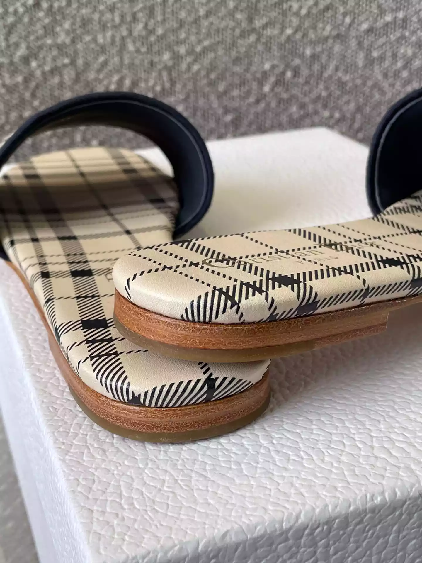 D*or slippers - sdd005