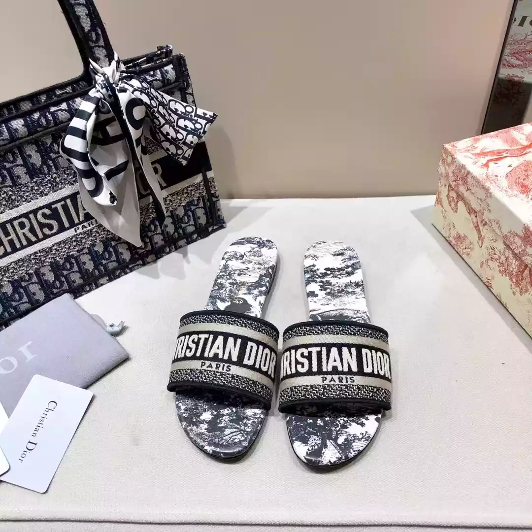 D*or slippers - sdd011