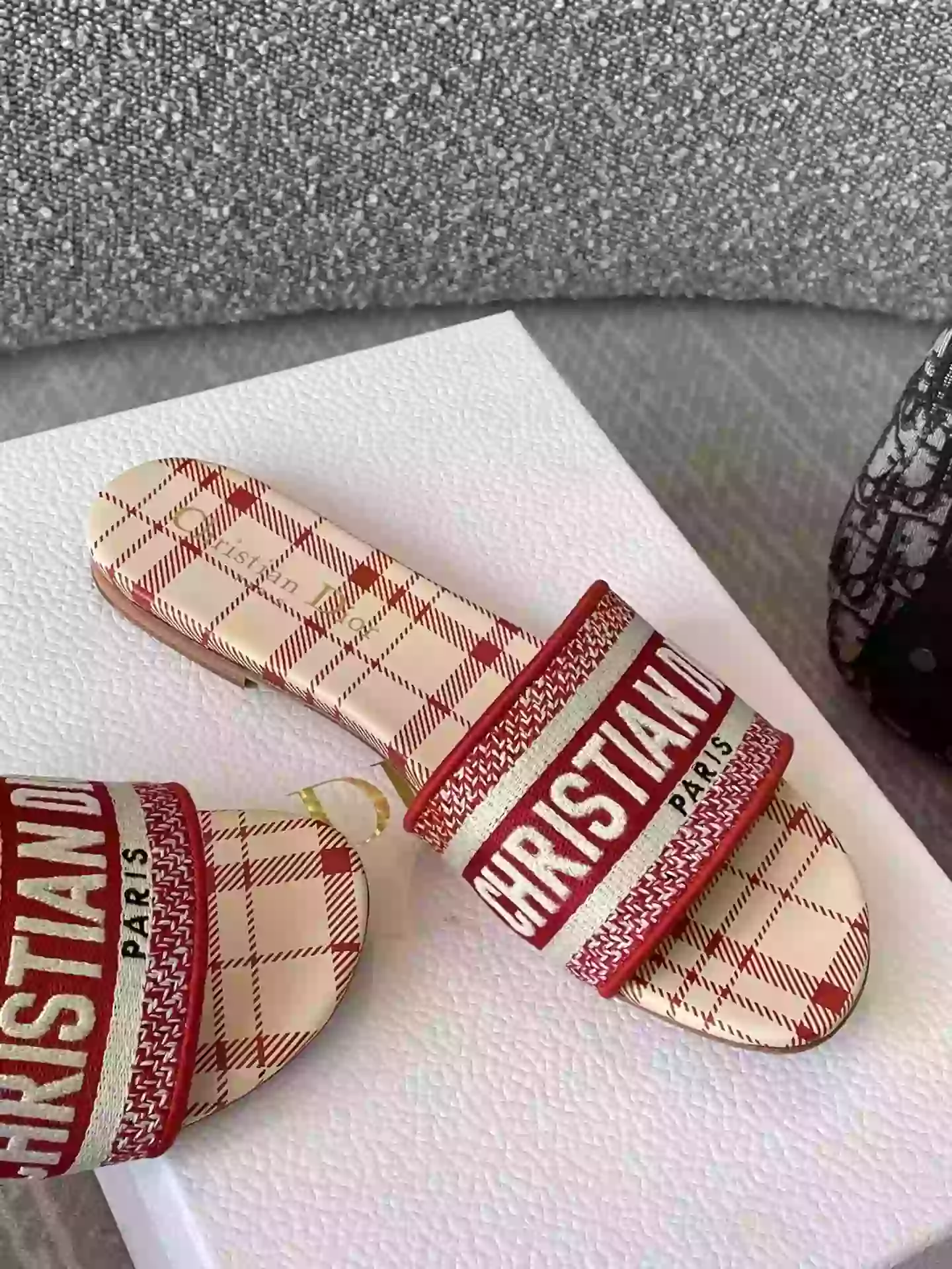 D*or slippers - sdd024