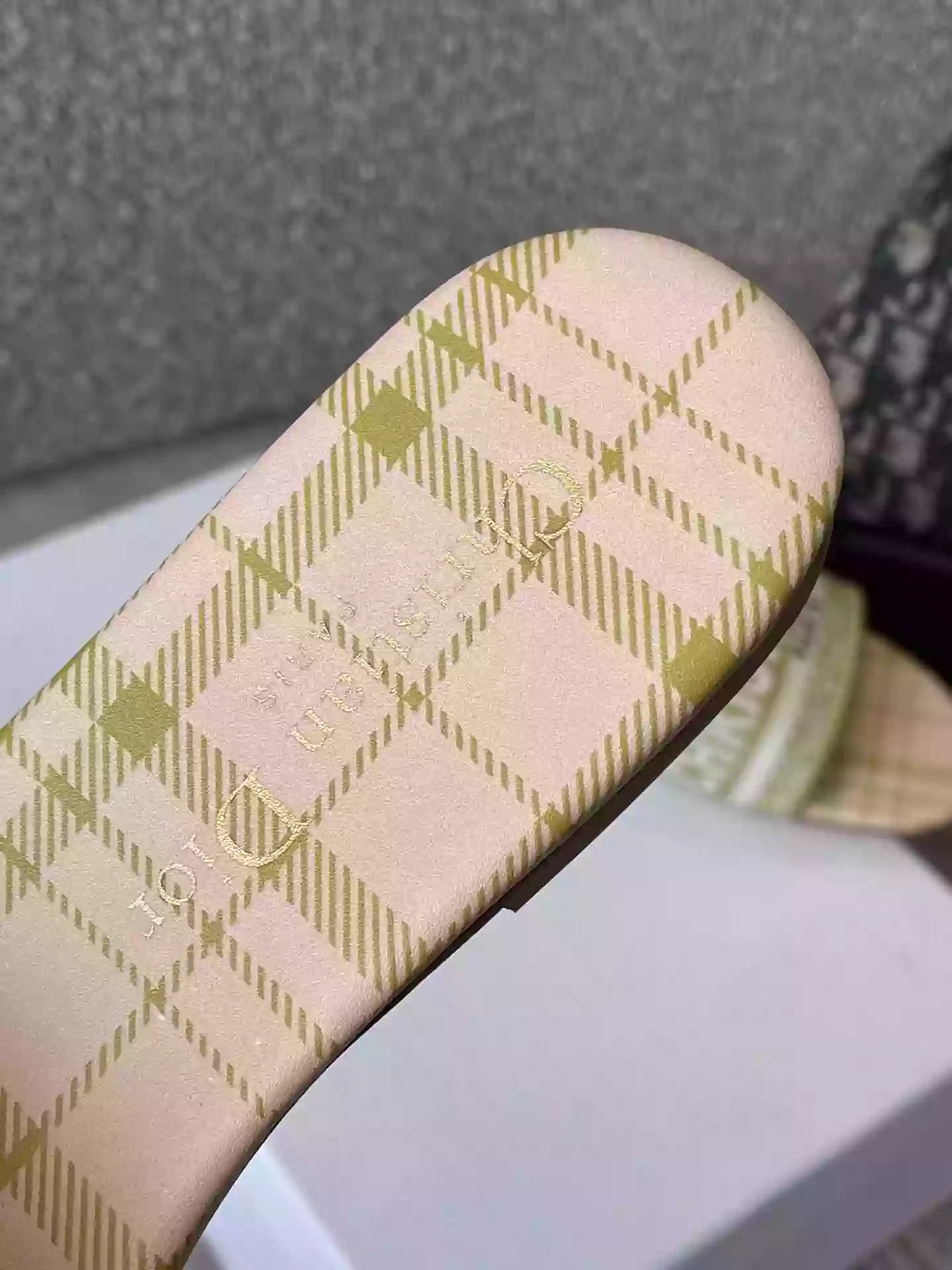 D*or slippers - sdd025