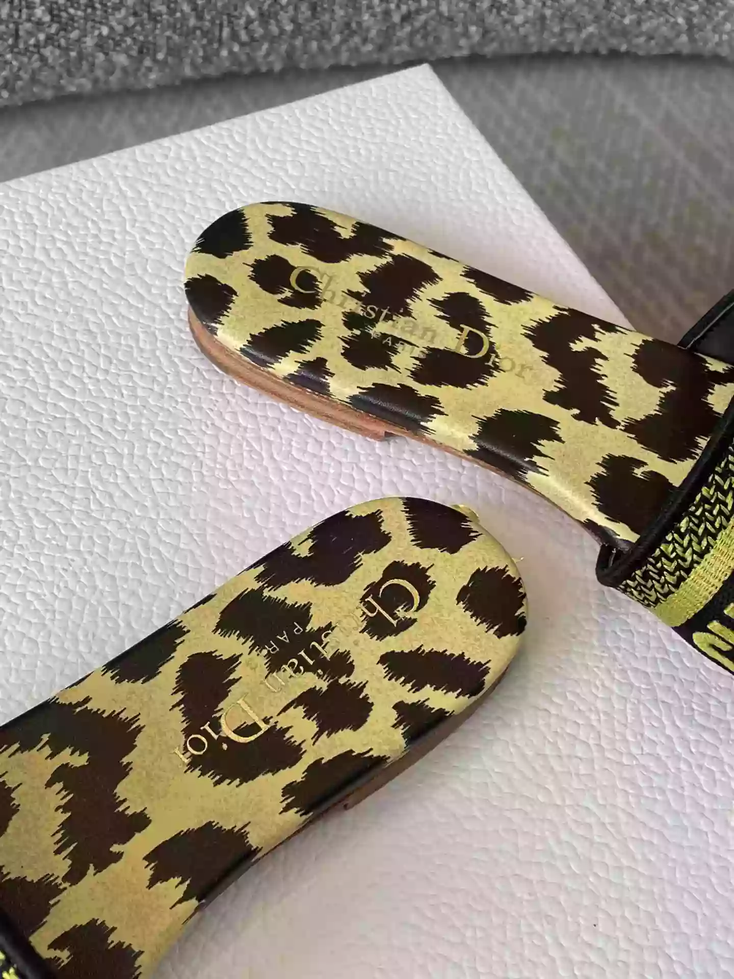 D*or slippers - sdd026