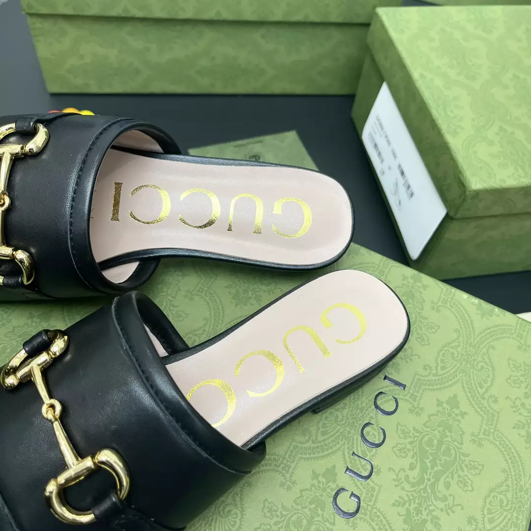 G*u*i slippers - sdg026