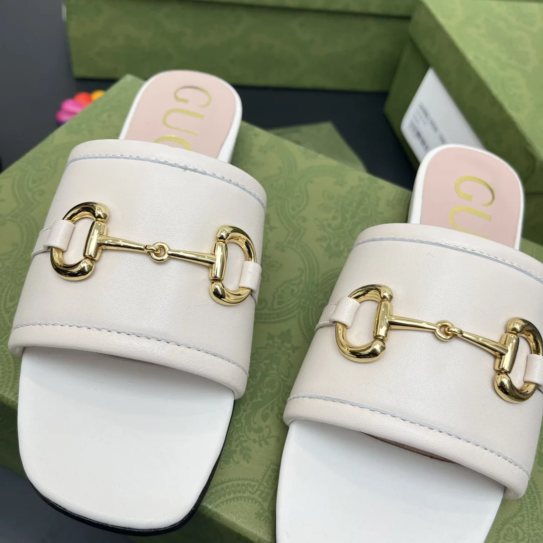 G*u*i slippers - sdg027