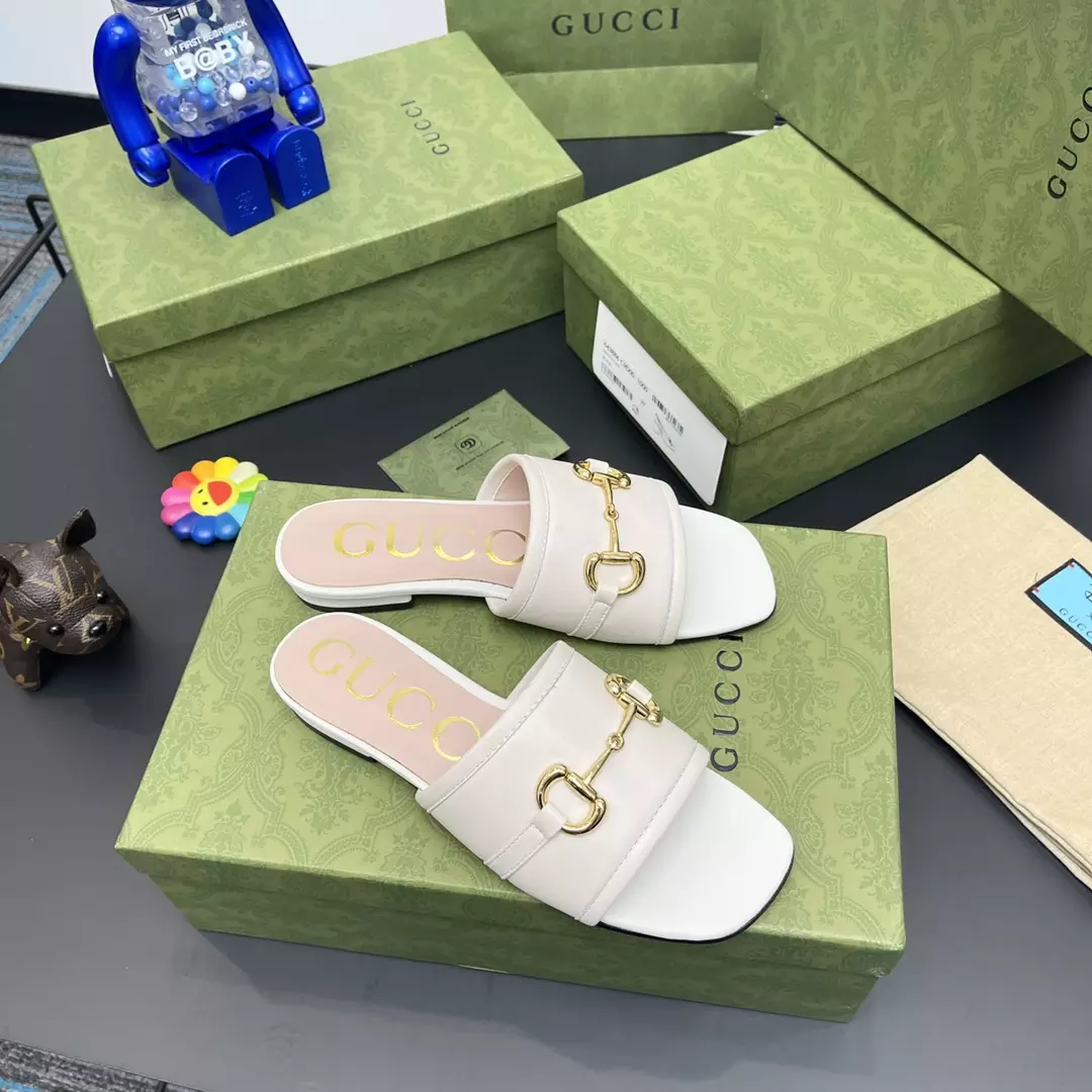 G*u*i slippers - sdg027