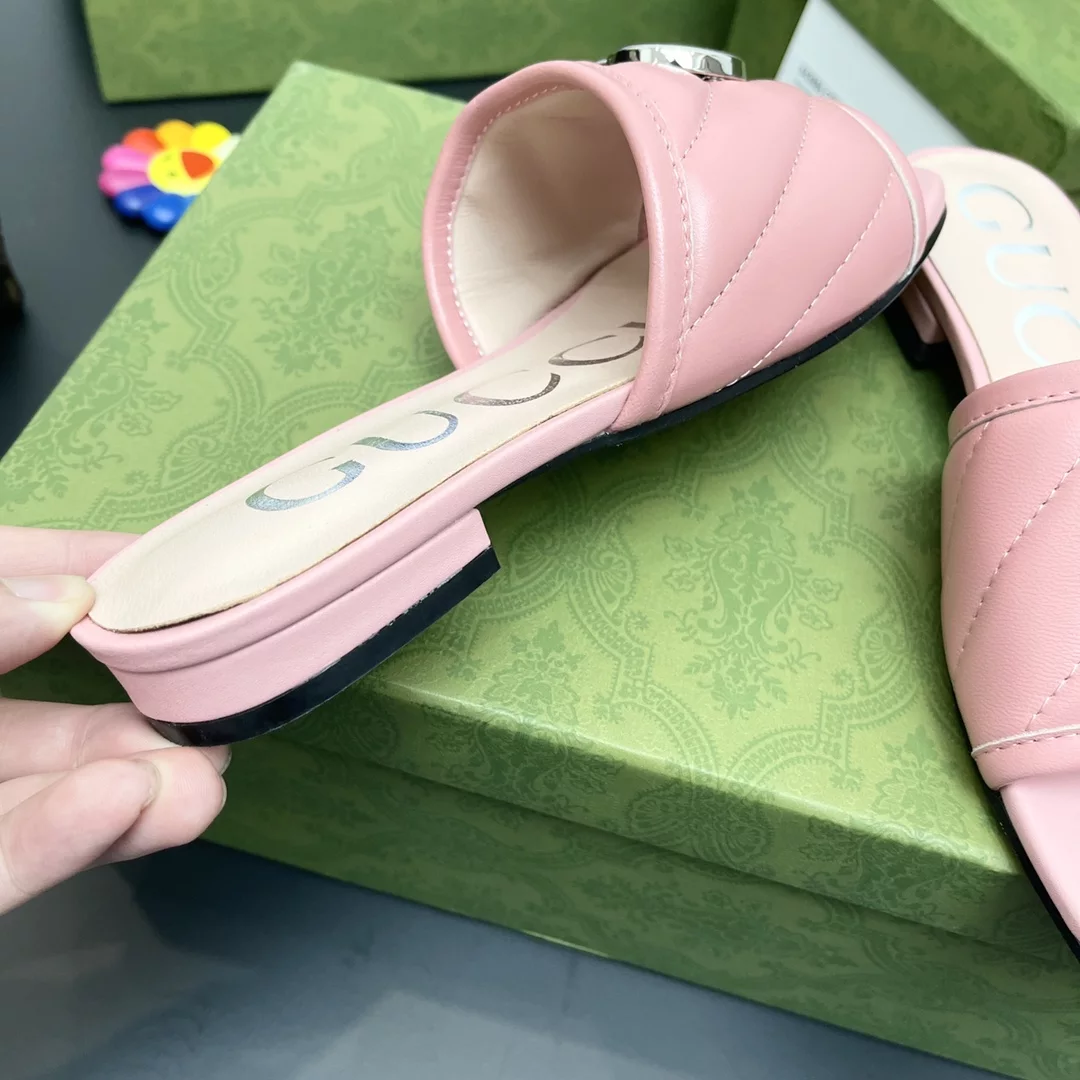 G*u*i slippers - sdg028