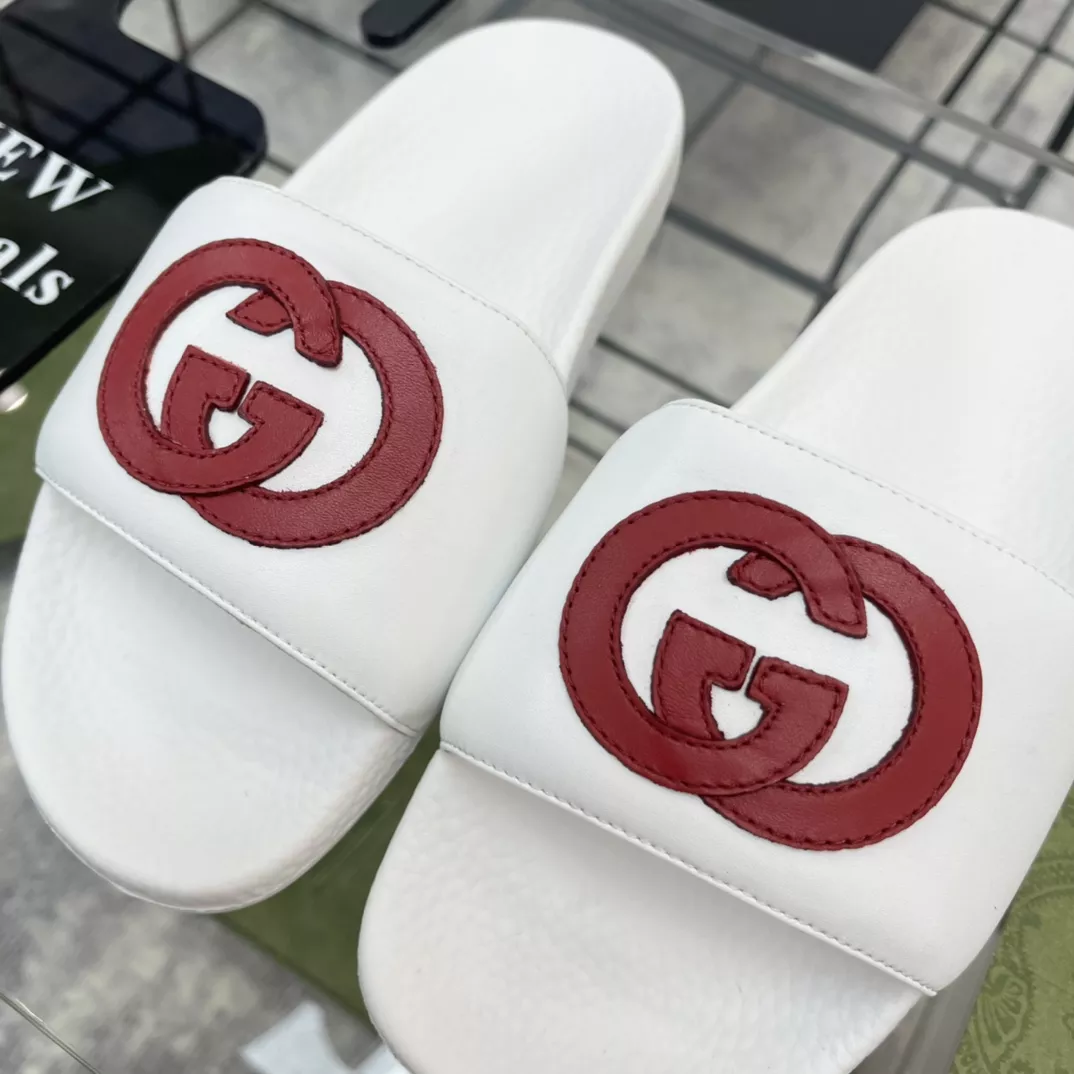 G*u*i slippers - sdg034