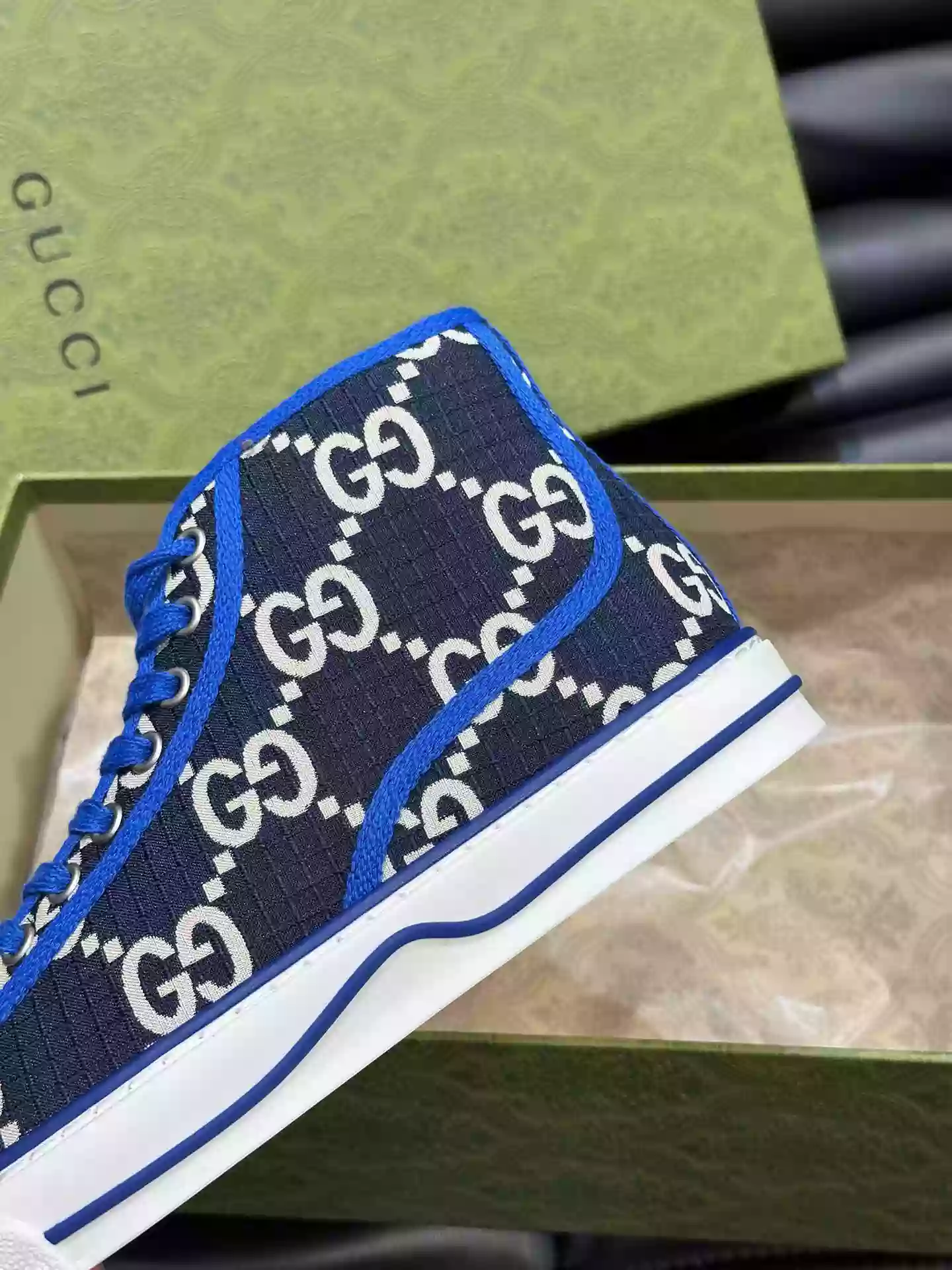 G*u*i tennis 1977 high-top shoes sneakers in black/blue - gc284