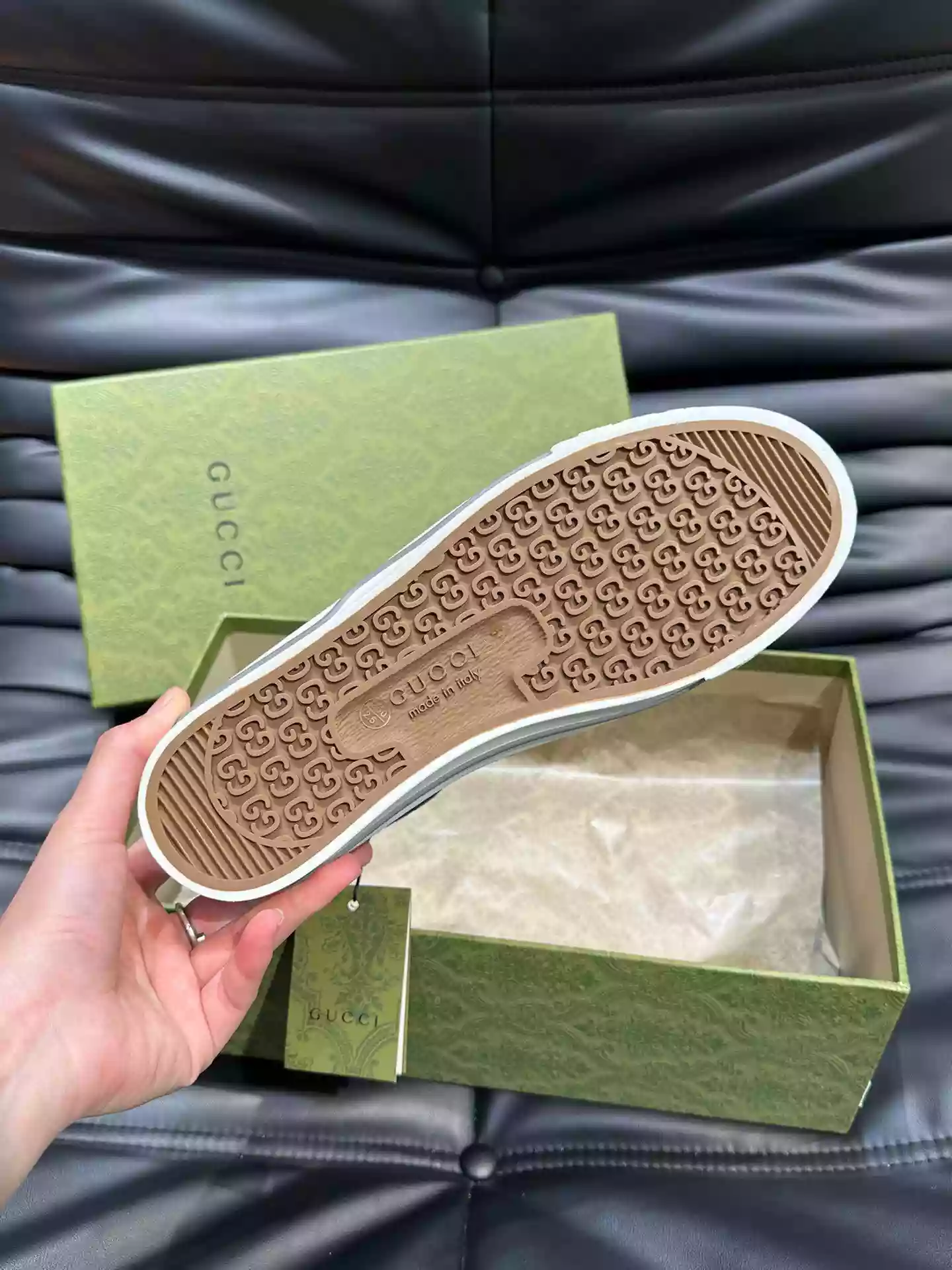 G*u*i tennis 1977 high-top shoes sneakers in black/dark gray - gc283