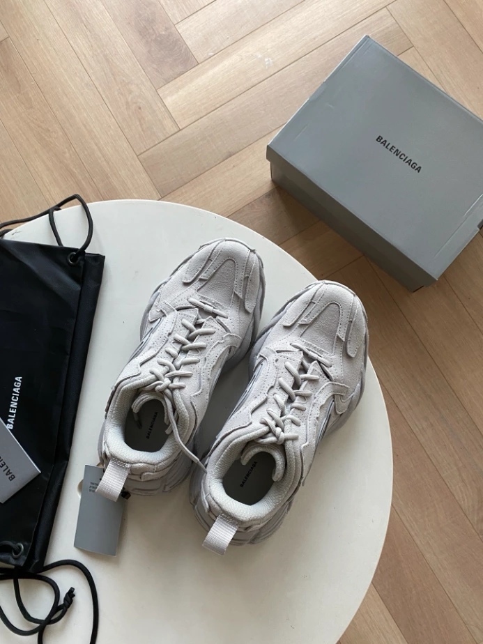 MEN'S MONDAY SHOE IN LIGHT GREY - BB281